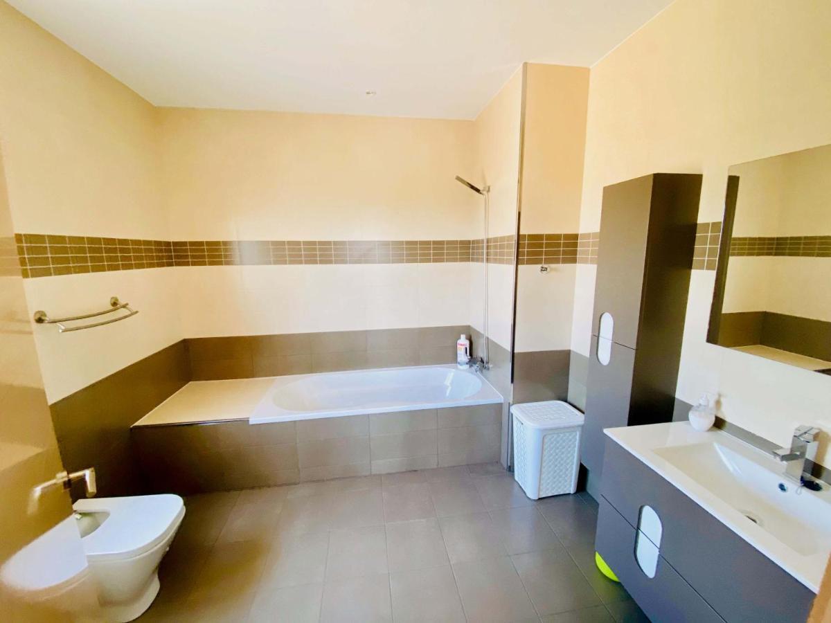 Luxury Villa Investingspain With Sea Views, Pool And Jacuzzi リョレート・デ・マル エクステリア 写真