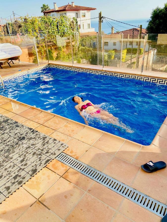 Luxury Villa Investingspain With Sea Views, Pool And Jacuzzi リョレート・デ・マル エクステリア 写真