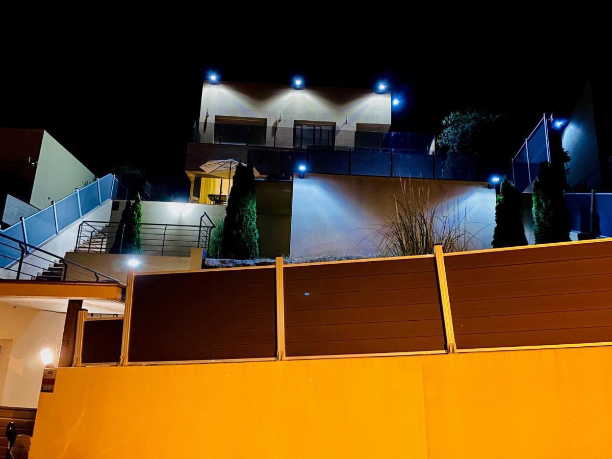 Luxury Villa Investingspain With Sea Views, Pool And Jacuzzi リョレート・デ・マル エクステリア 写真