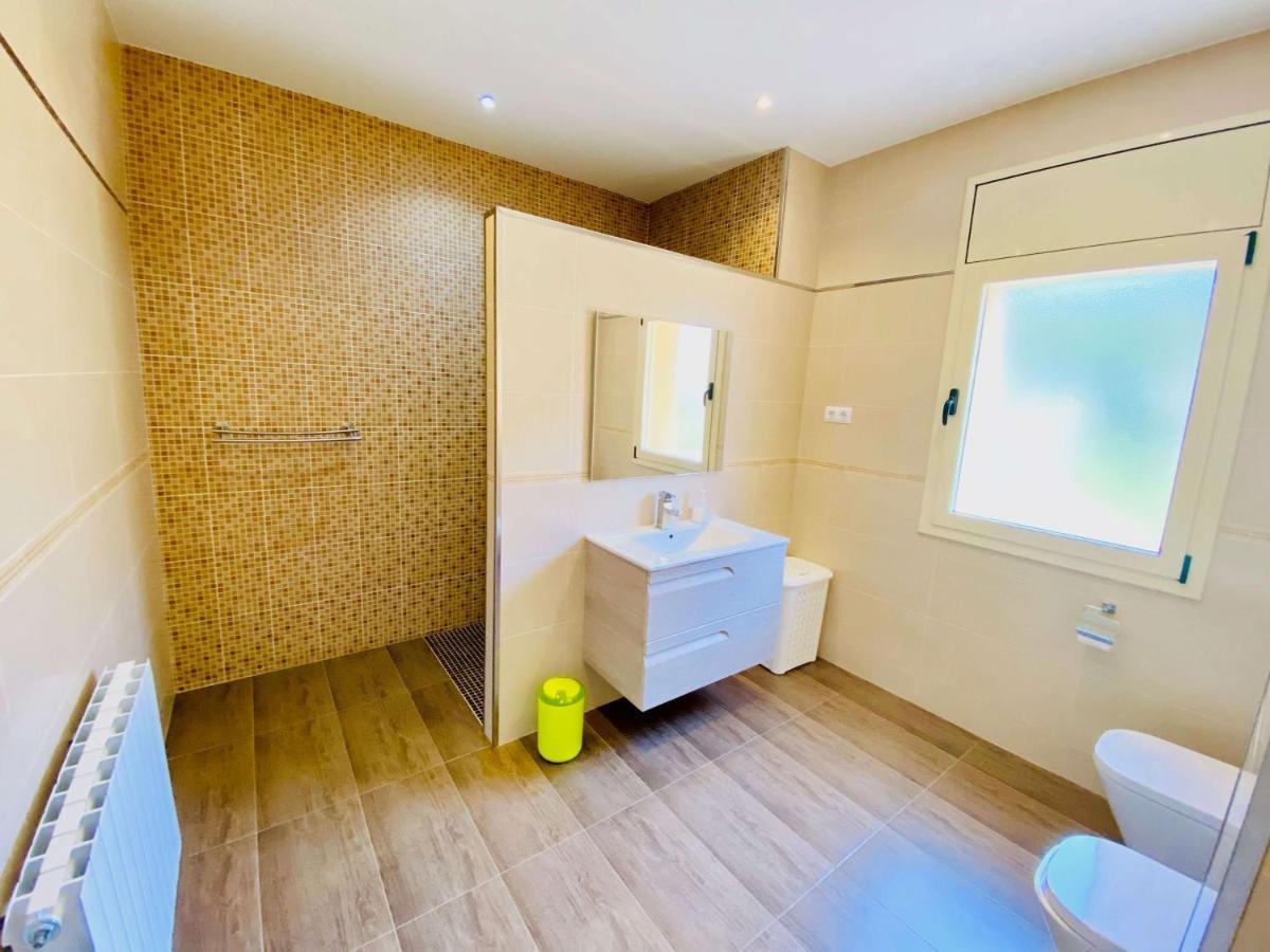 Luxury Villa Investingspain With Sea Views, Pool And Jacuzzi リョレート・デ・マル エクステリア 写真